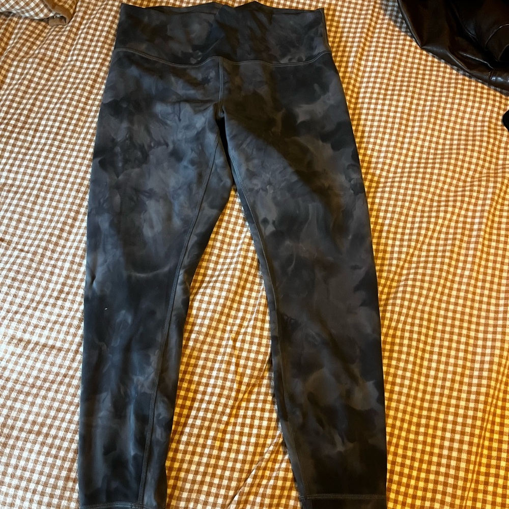 Lululemon Athletica Black Diamond Dye Leggings